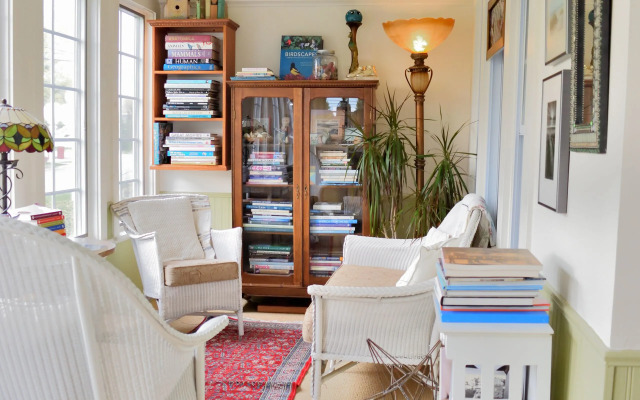 Yelton Manor Bed & Breakfast