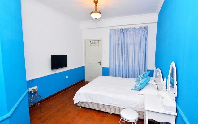 In Love With the Blue Sea Inn