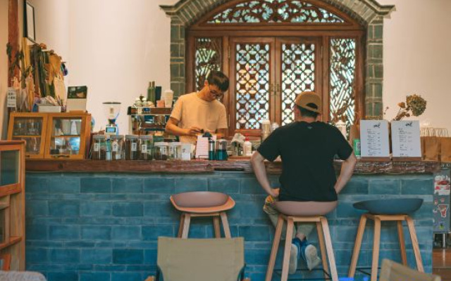 Xiheyuan Homestay (Jianshui Ancient City Small Train Store)