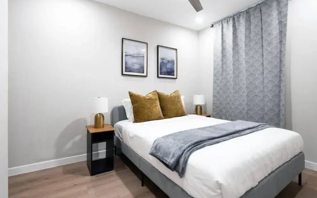 Stylish East Little Havana Flats