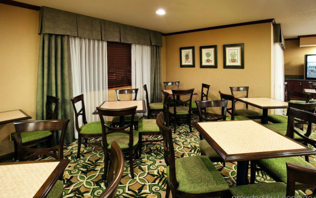 Country Inn & Suites by Radisson, Abingdon, VA