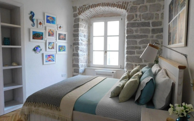 P.S. Cattaro Apartments