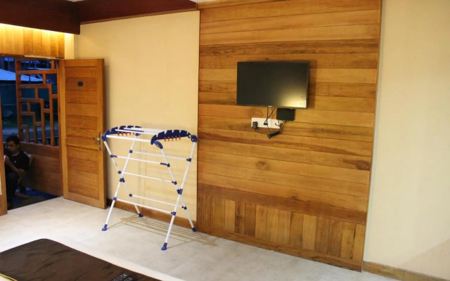 Aparupa Sands Marina Beach Resort