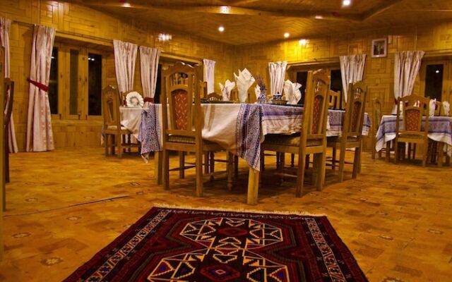 Sarai Silk Route