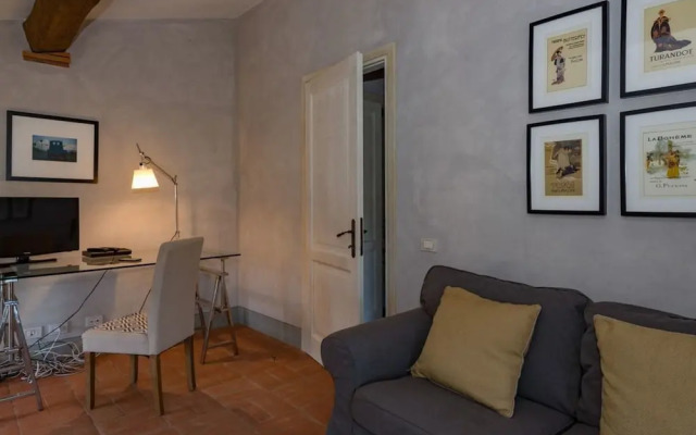 Luxury 6-bed Tuscan Villa Near Lucca and Florence