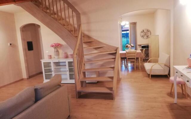 Villa a schiera 6 giardino box auto