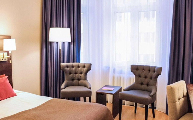 Home Hotel Drott