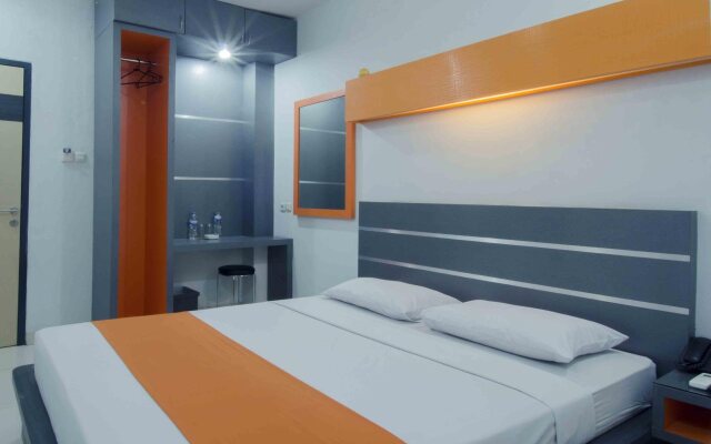 Boulevard Hotel