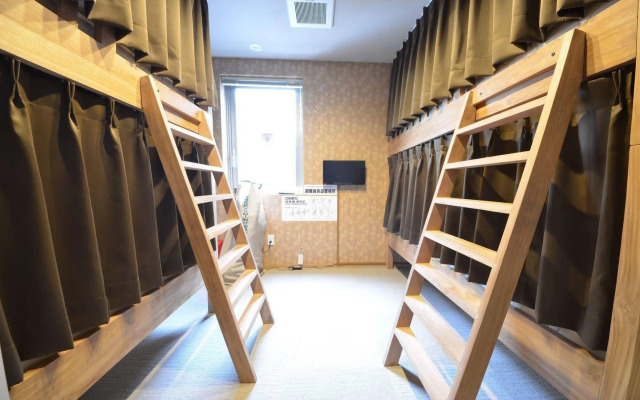 Yadokari Namba Hostel