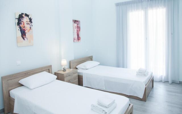Sunny and Minimal apt in Glyfada With 3 Bdrm