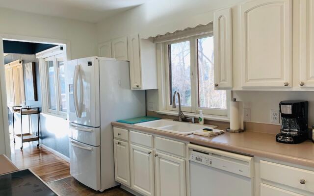 Private Fireside Nest on Huge Lot Near Old Town!