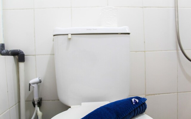 Stylish and Posh 1BR Gading Nias Apartment