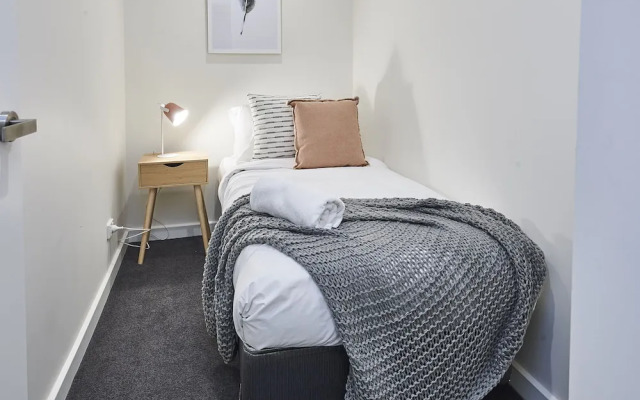HFN Crown Boutique Apartment