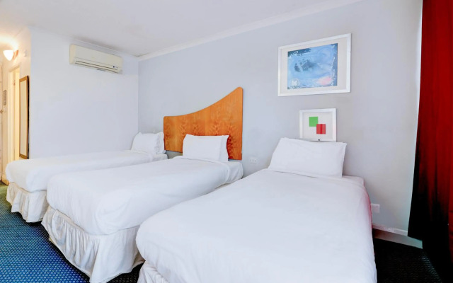 OYO The Chiltern Hotel