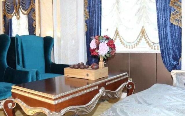 Runzeng Hotel