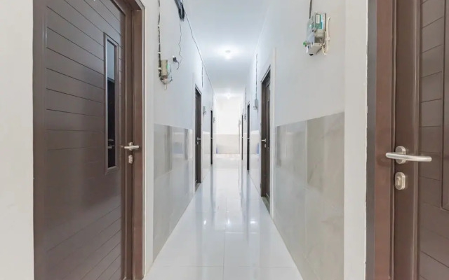 RedDoorz @ Kedawung Aurel Cirebon