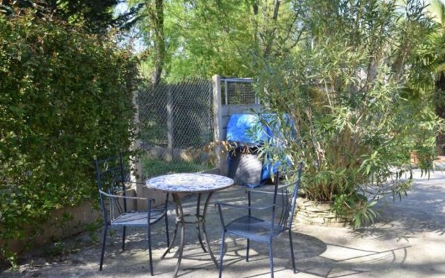 Studio in Blauzac, With Enclosed Garden and Wifi - 35 km From the Beac