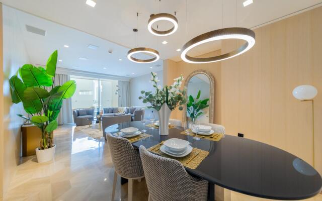 DXB - Five - 41208 - PJ