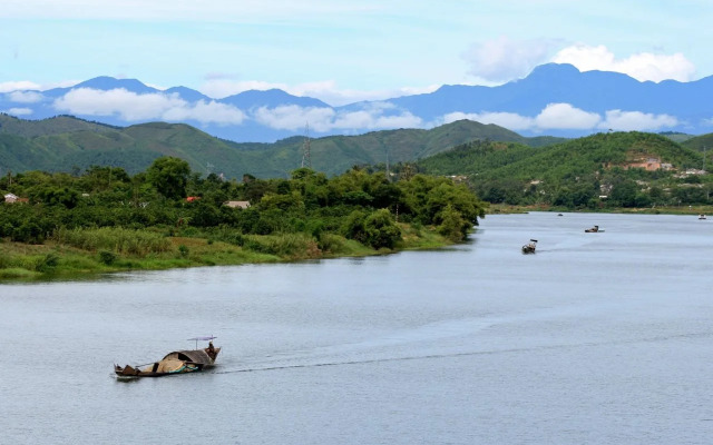 Khách Sạn Thăng Long