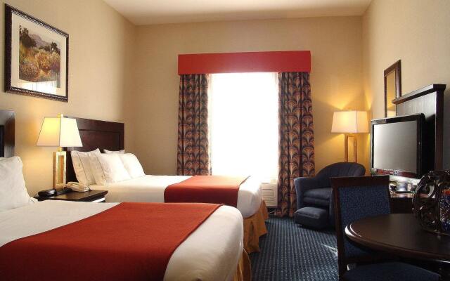 Holiday Inn Express Hotel & Suites Hinton, an IHG Hotel