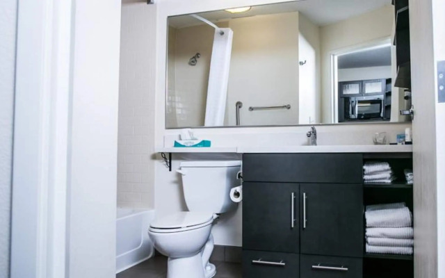 Candlewood Suites Pearl by IHG