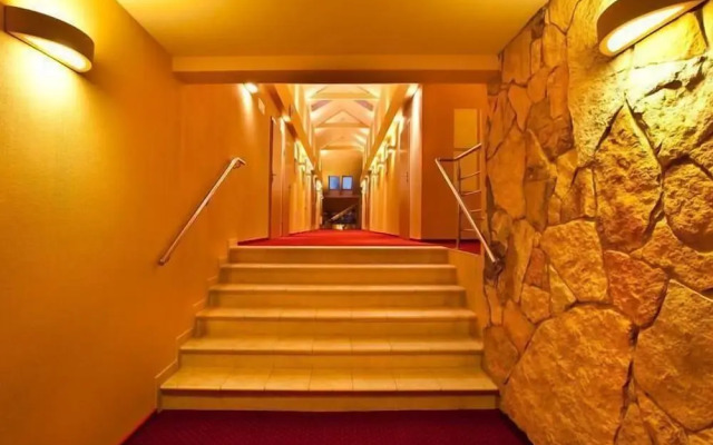 Отель Bobrowa Dolina