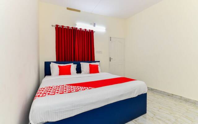 SilverKey Executive Stays 65165 Athani Residency