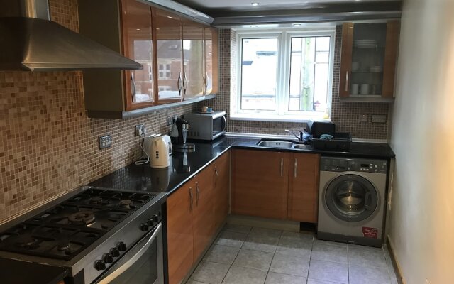 Remarkable 4-Bed Apartment