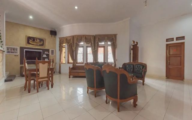 The Arsy Syariah Guest House