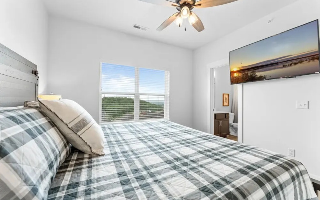 Summer Breeze 9 Bedroom Home by RedAwning