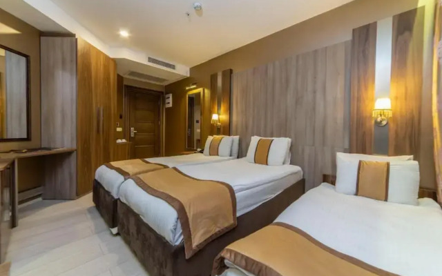 Royal Capital Hotel