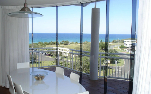 Beachside Resort - Kawana Waters
