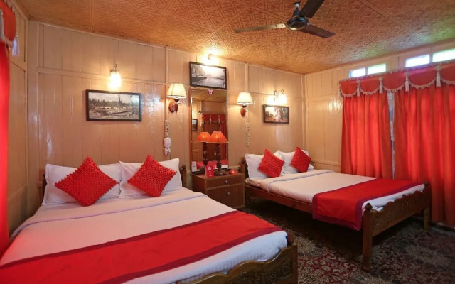 Ritz HouseBoat Srinagar