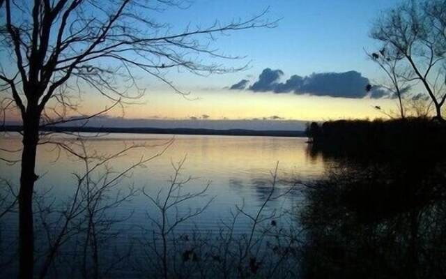 #3 - Chantilly 2 Bedroom Cabin by RedAwning