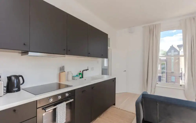 The Perfect 2 Bedroom Family Apartment in West Hackney