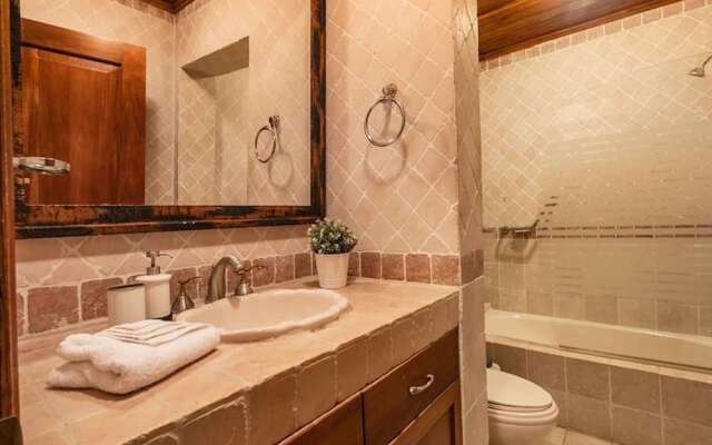 Srvittinivillas Brres/16 Spacius Villa / Large Family/ Group/ Couples/holiday