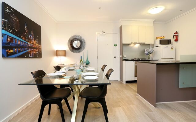 Bayviews Apartment