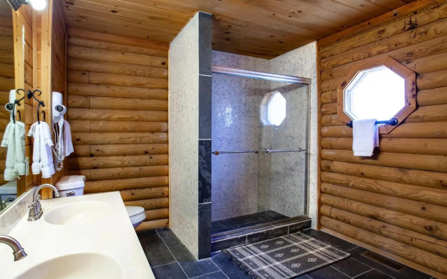 Constellation Station View Hot Tub Fireplace