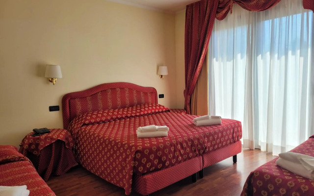 Admiral Hotel Villa Erme
