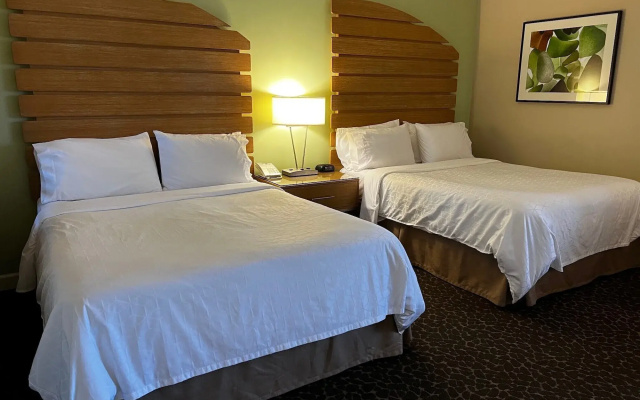 Holiday Inn Express & Suites La Jolla – Windansea Beach by IHG