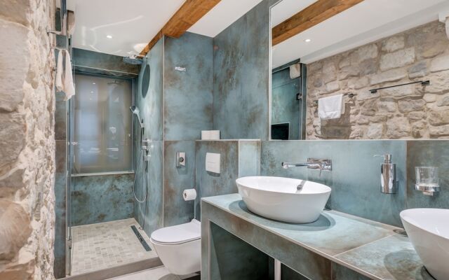 Mint Luxury Rooms