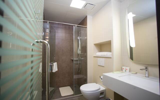 Ibis Hotel (Xi'an High - tech Zone)