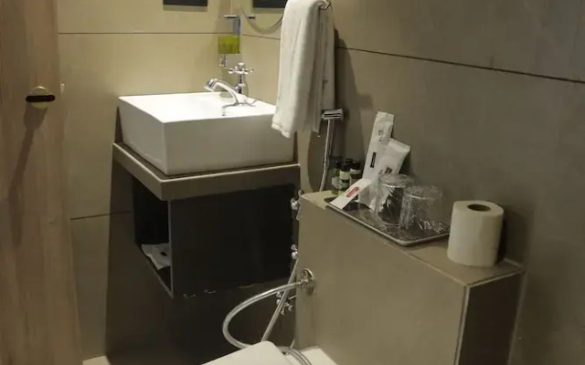 Biznotel by Pride Surat