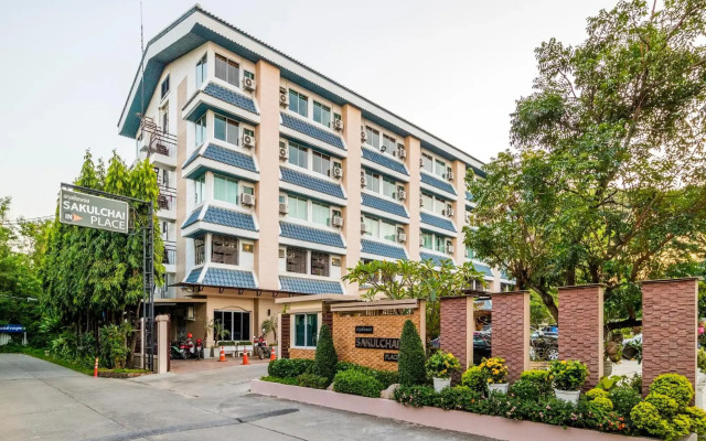 Sakulchai Place Hotel