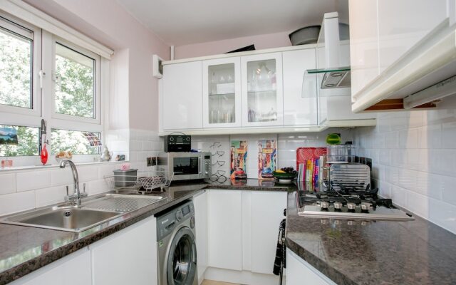 Close To Highbury And Islington 1 Bedroom Flat