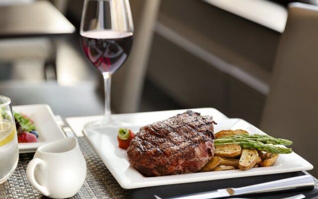 Radisson Hotel Fargo