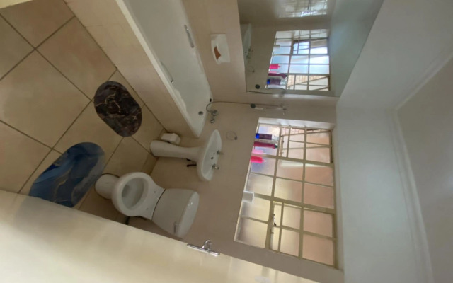 Menlyn Mews Guesthouse