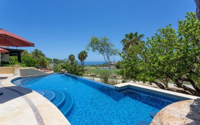 Casa de la Familia 7 Bedroom Contemporary Hacienda Style at Discounted Rate!