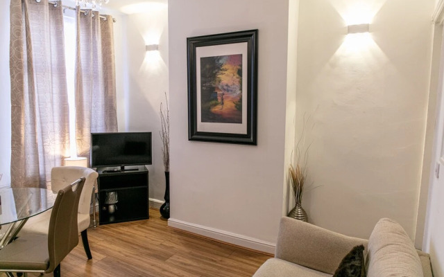 Inviting 3-bed House in Leicester