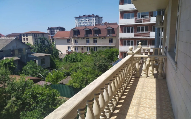Paradise Hotel